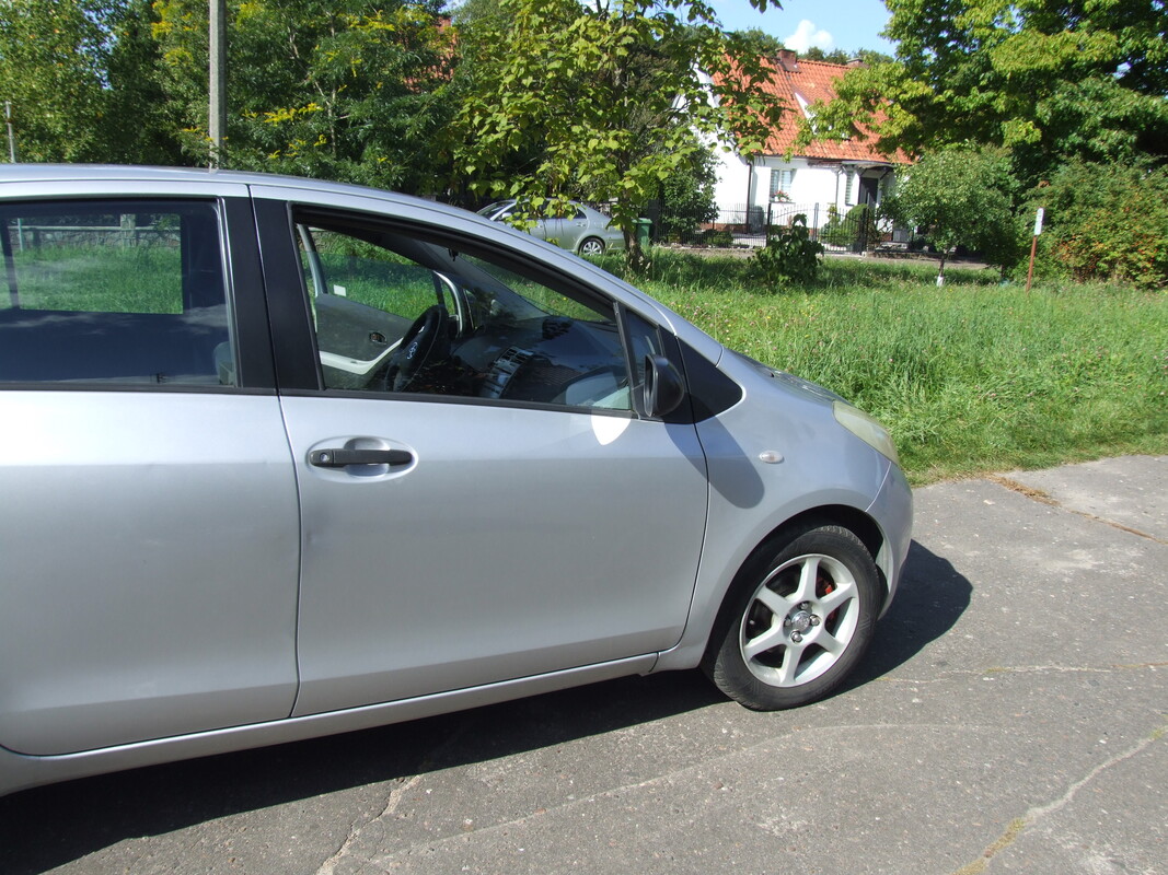 Elbląg Toyota Yaris 1,3 2007 Salon, Przebieg 148 000 km.