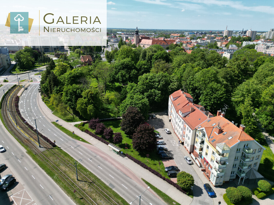 Elbląg GALERIA NIERUCHOMOŚCIZ pasji i miłości do nieruchomościNa sprzedaż: Lokal usługowy usytuowany na parterze