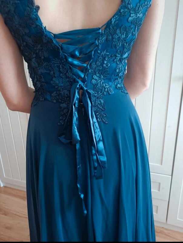 Elbląg Sprzedam elegancką wizytową sukienkę z regulowaną górą w kolorze ciemnym niebieskim, założona raz, stan