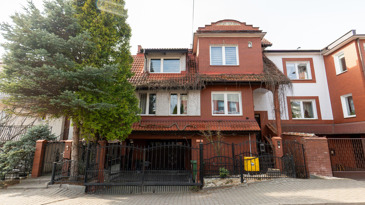 Elbląg TO MY SPRZEDAJEMYNIERUCHOMOŚCI W TYM MIEŚCIEBIURO NIERUCHOMOŚCIAMERICAN HOMEFOR SALE - DOM -