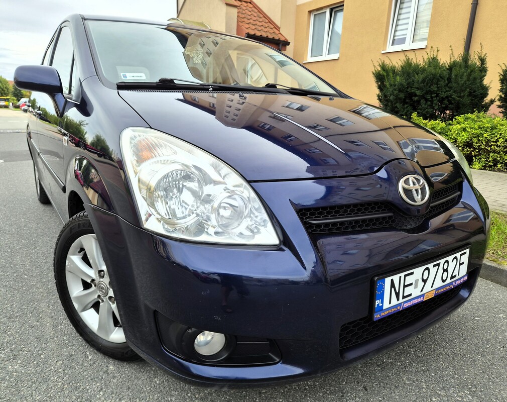 Elbląg Toyota Corolla Verso 2008Rok 1,8Benzyna 130KM 7-Mio Osobowy Automatyczna Skrzynia Elektryczne Szyby i Lusterka