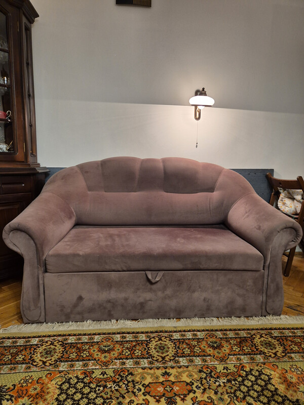 Elbląg SPRZEDAM SOFĘ ROSKŁADANA Z POJEMNIKIEM NA POŚCIEL W STANIE BARDZO DOBRYM. POWIERZCHNIA SPANIA 114X200.CAŁKOWITE