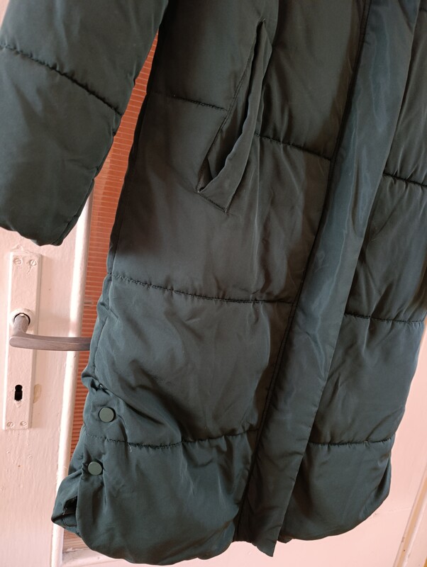 Elbląg Sprzedam płaszcz damski zimowy. Rozmiar S. Stan bardzo dobry jedynie kołnierz do wyczyszczenia. Kontakt sms