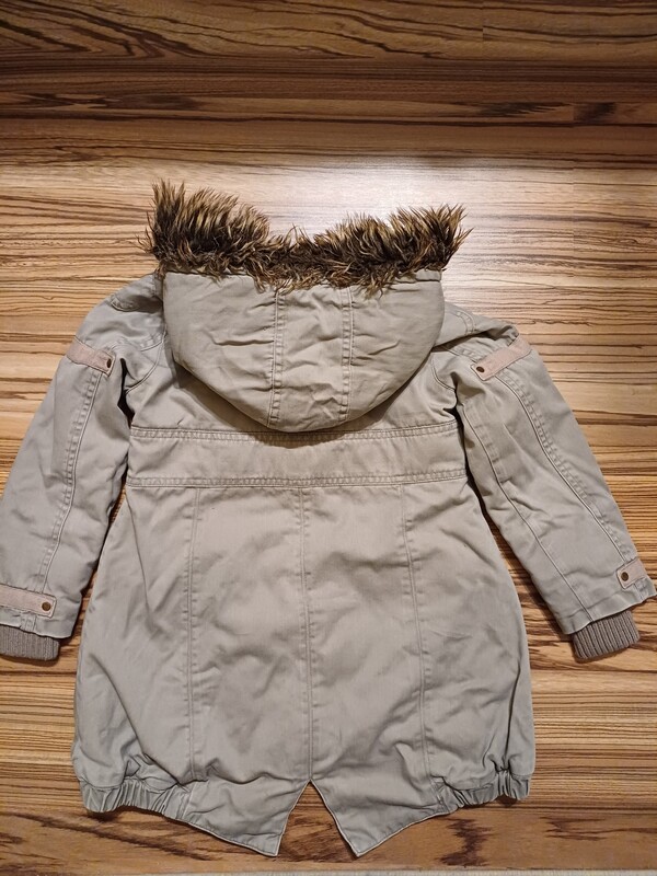 Elbląg Kurtka dla dziewczynki, rozmiar 5-6 lat, ocieplana, stan bardzo dobry