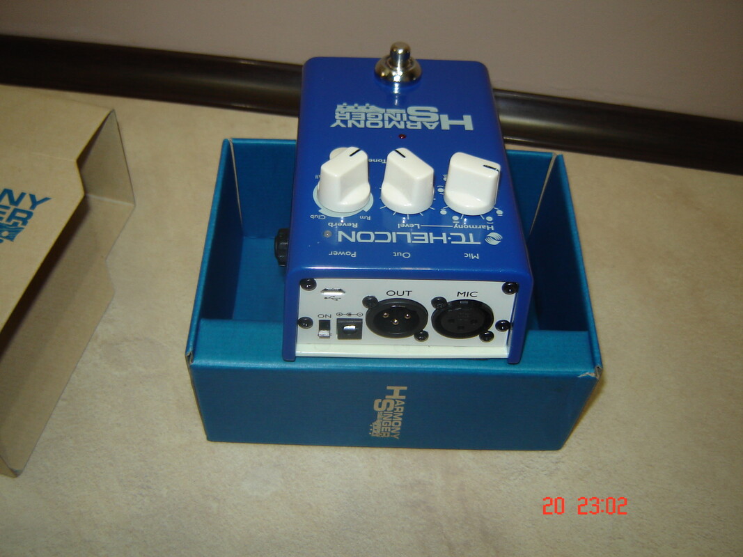 Elbląg Sprzedam nieużywany harmonizer wokalowy TC-HELICON Harmony singer 2.W zestawie zasilacz i kable.