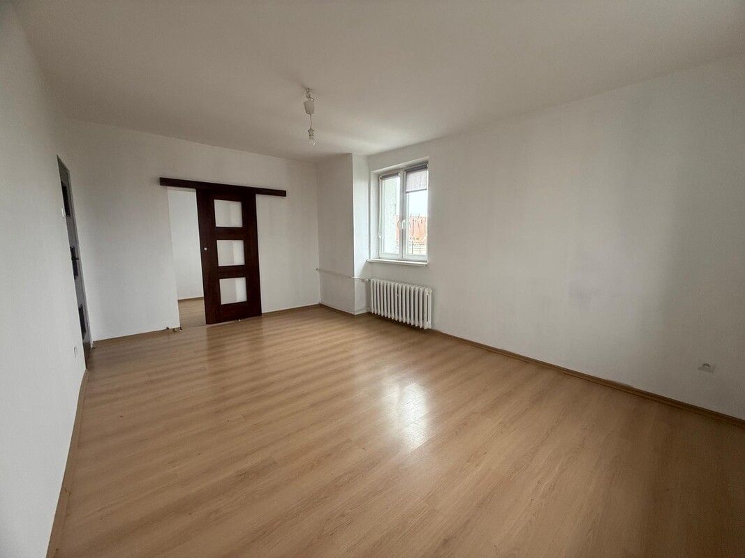 Elbląg Na sprzedaż3-pokojowe mieszkanie z pięknym widokiem – Centrum Elbląga, ul. KrólewieckaUmów się na