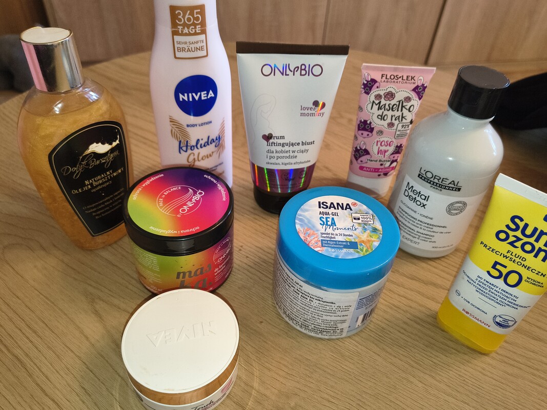 Elbląg Witam. Post grzecznościowy. Spora ilość Kosmetykow pielęgnacyjnych, kosmetyki używane lecz mało całość 40 zł