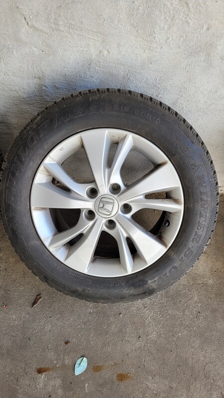 Elbląg Felgi 7x16 5x114,3 ET55 (opony 215/60 R16)