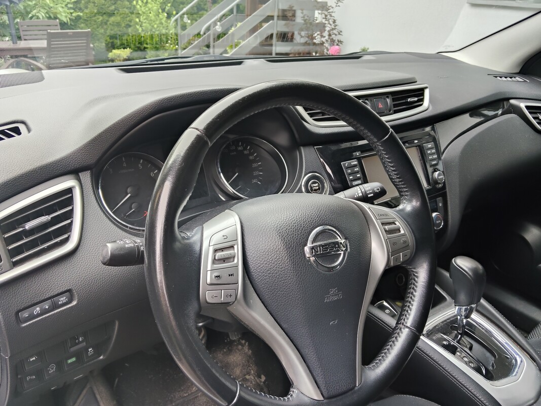 Elbląg Sprzedam Nissan Qashqai Tekna J11 1,2 2015 r. świeżo po wymianie rozrzadu. Stan licznika 115000.Zadbany bogato