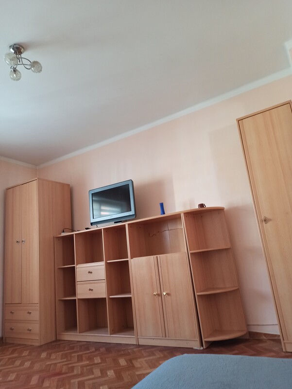 Elbląg Wynajmę mieszkanie na II piętrze w kamienicy na ul. Królewiecka