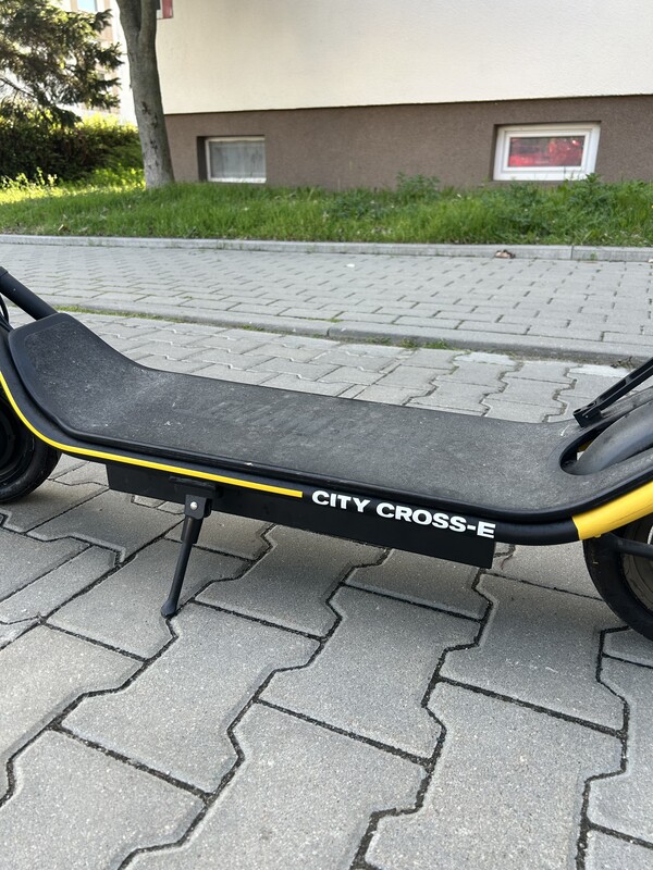Elbląg Hulajnoga elektryczna City Cross-E – na sprzedaż Sprzedam hulajnogę elektryczną City Cross-E. Hulajnoga