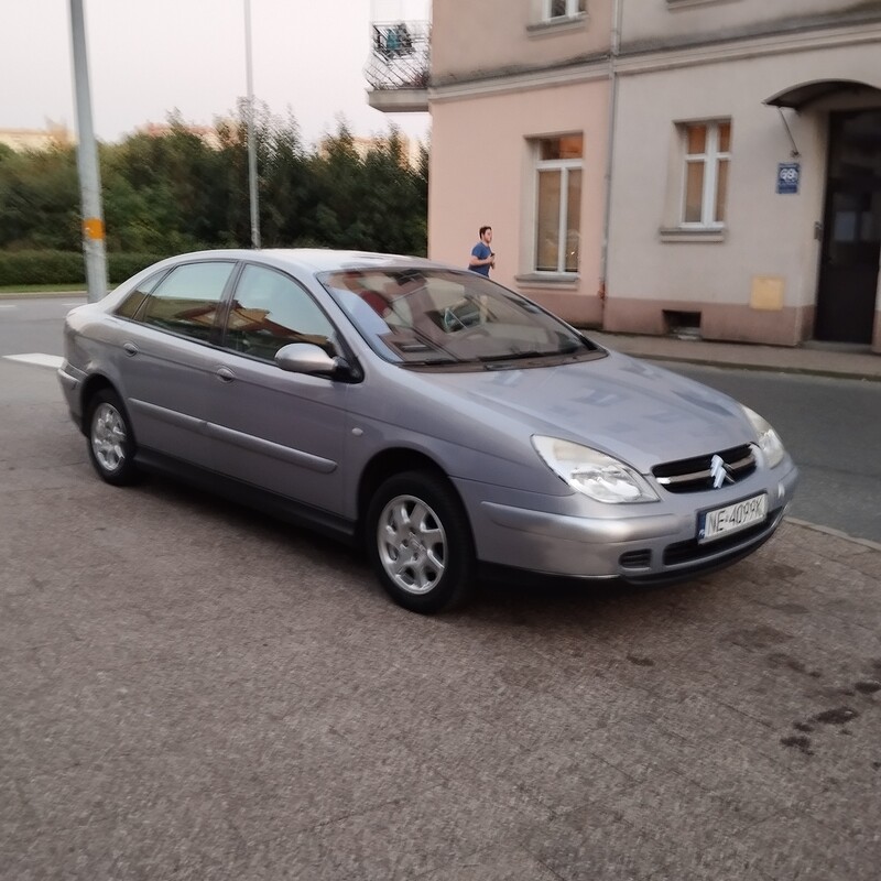 Elbląg Sprzedam Piękny Siwo - Szary Citroen C5 1.8 Benzyna
z wymienionym Rozrządem.