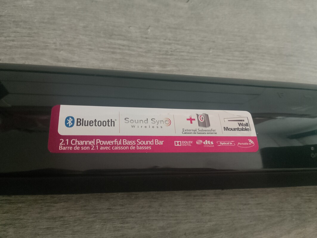 Elbląg Sprzedam soundbar z soubuferem firmy LG NB2450 moc 120watt posiada pilota. podlaczenie poprzez kabel optyczny