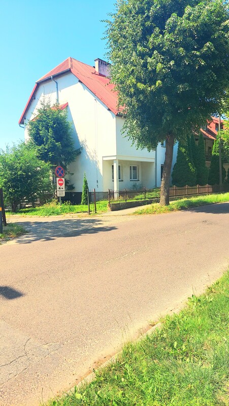 Elbląg SPRZEDAM. PRYWATNIE
1 piętro
Balkon
Duza piwnica
Miejsce postojowe
Media miejskie