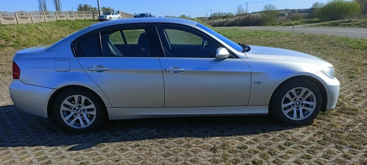 Elbląg BMW E90 318I 2,0 benzyna