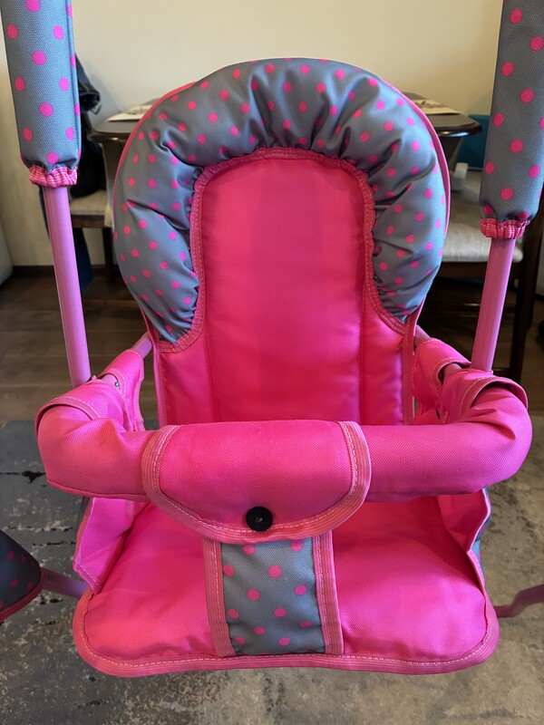 Elbląg Sprzedam praktycznie nową huśtawkę dla dziecka od 12-36 miesięca. Idealna do pokoju lub ogrodu. Cena sklepowa