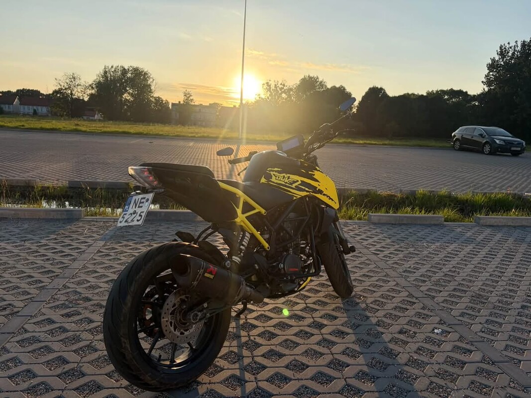 Elbląg **KTM DUKE 125 | 2017 | 32 146 km | 15 KM**
