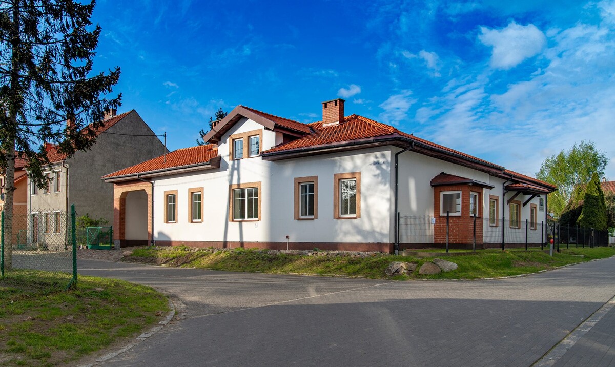 Elbląg AS NIERUCHOMOŚCI POLECAATRAKCYJNY DOM W TOLKMICKUSUPER CENA TYLKO 3644 zł za