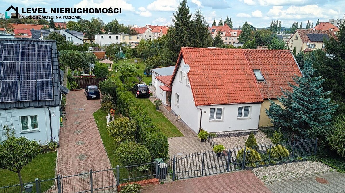 Elbląg LEVEL NIERUCHOMOŚCI Dom w mieście z dużą działką ul. Idzikowskiego NIERUCHOMOŚCI NA