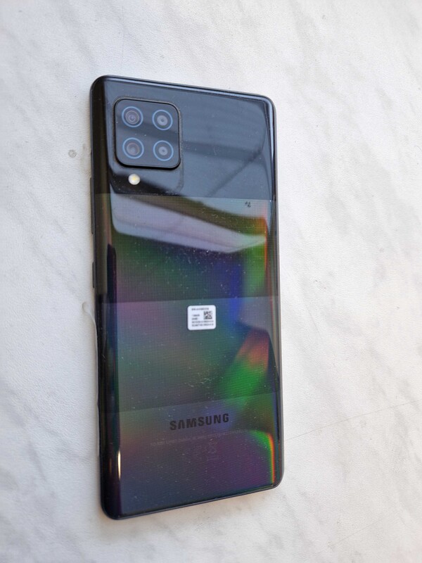 Elbląg Sprzedam telefon Samsung Galaxy A42 5G w stanie idealnym. W komplecie dołączona jest oryginalna ładowarka