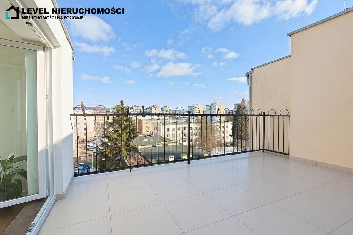 Elbląg LEVEL NIERUCHOMOŚCI Nietuzinkowe mieszkanie z tarasemDwie łazienki, cztery pokojeul. Plac