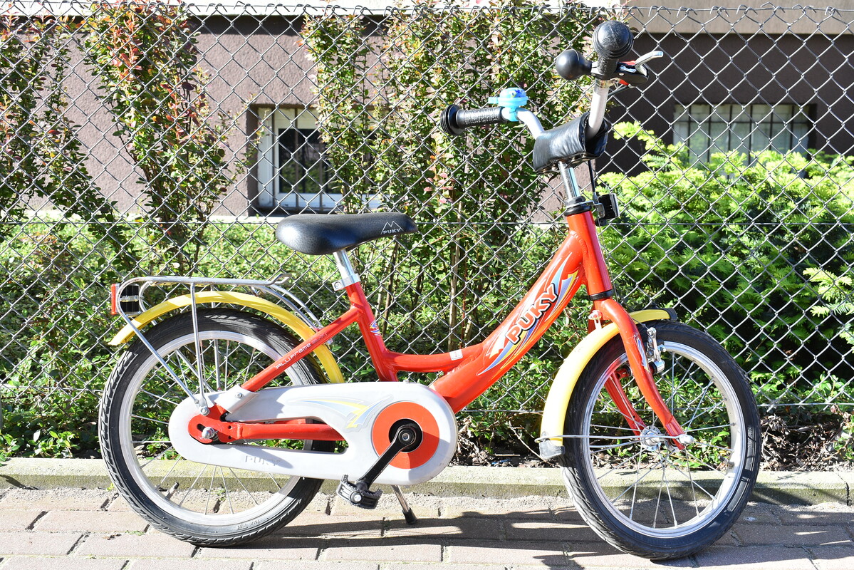 Elbląg dzien dobry,
sprzedam rowerek PUKY SLX 16 aluminiowy - lekki
* dla dzieci od 105cm wzrostu
* dlugosc nozki