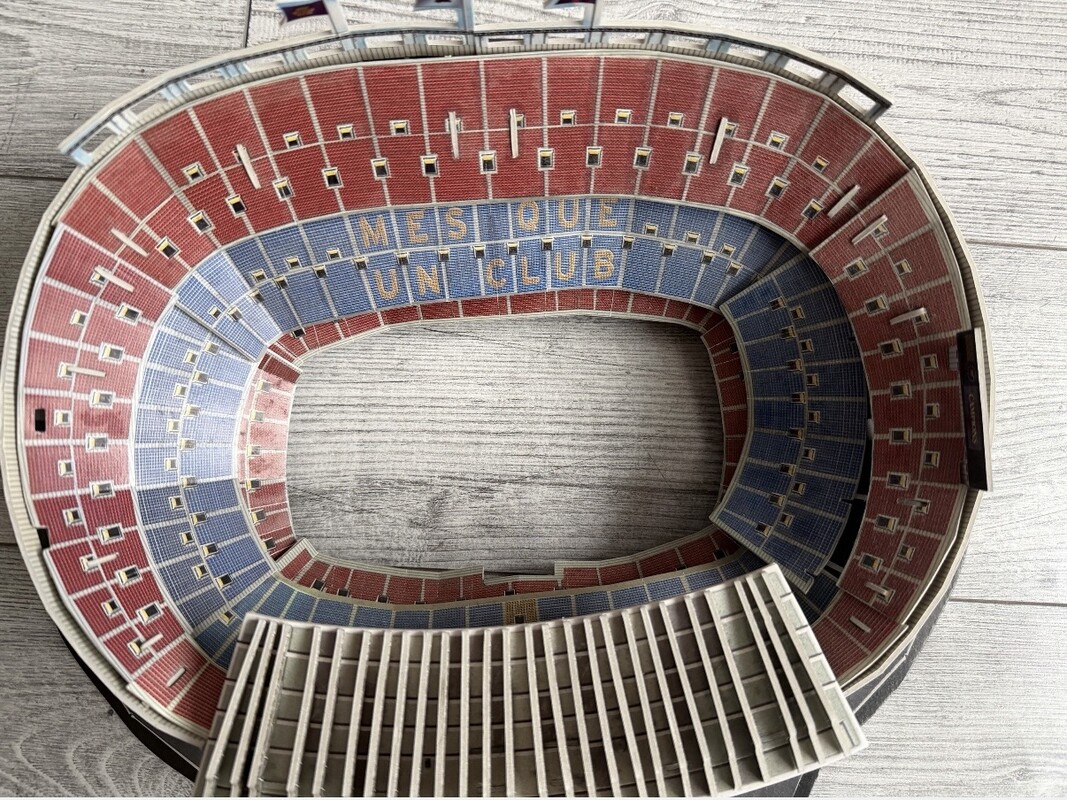 Elbląg Stadion dla Fana FC Barcelona Cena 20 zł odbiór w Elblągu Kontakt sms