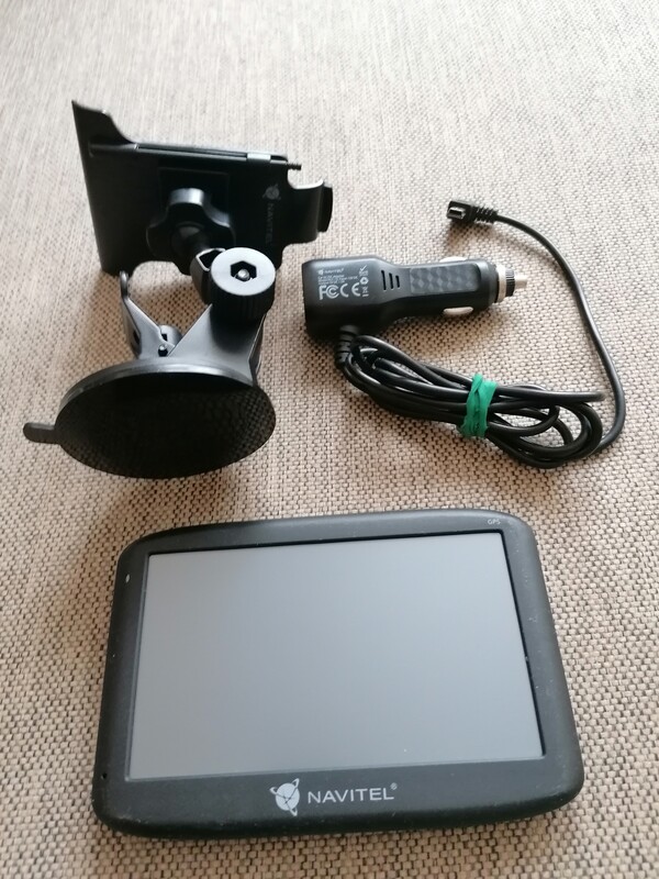 Elbląg Nawigacja samochodowa NAVITEL F300.
W zestawie rysik, ładowarka, uchwyt do szyby.
Stan bardzo dobry, mało