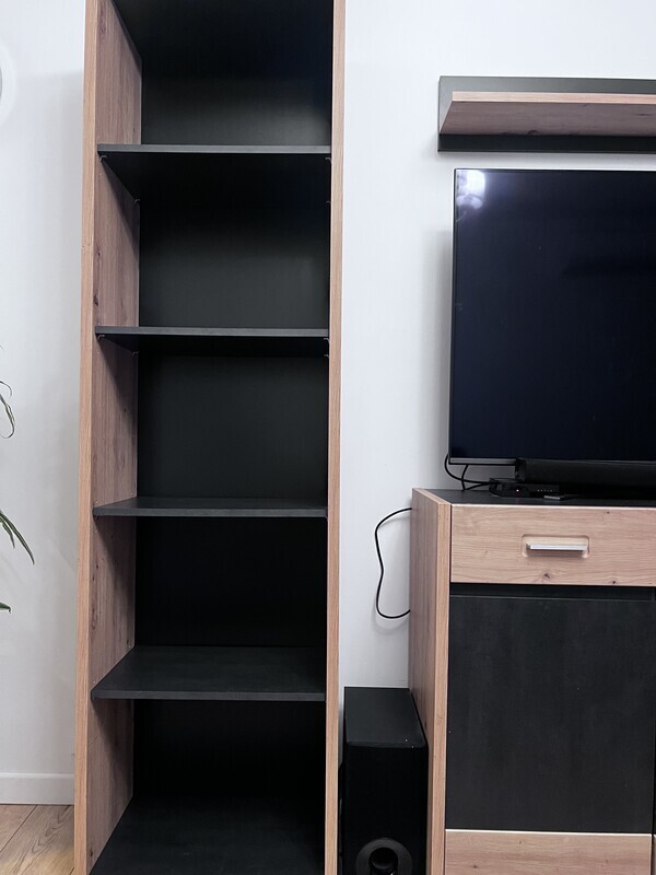 Elbląg Meble do salonu komoda półka bieliźniarka regał Aviles