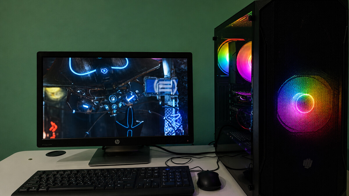 Elbląg Komputer + Monitor HP 22 i5 / 16GB RAM / SSD