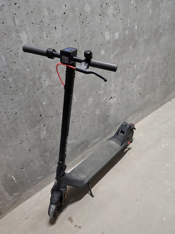 Elbląg Sprzedam hulajnogę elektryczną Xiaomi Electric Scooter 4 Lite (2nd Gen) w bardzo dobrym stanie. Używana