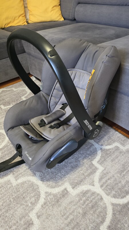 Elbląg Sprzedam fotelik samochodowy firmy MAXI-COSI 0-13 kg