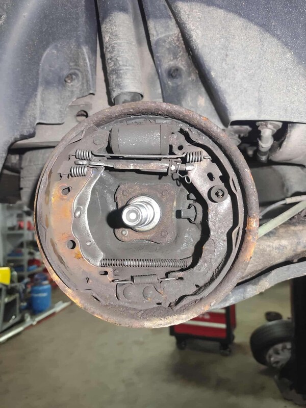 Elbląg E-crew ServiceSzybki Serwis Samochodowy Obsługujemy wszystkie marki również auta dostawcze Władysławowo