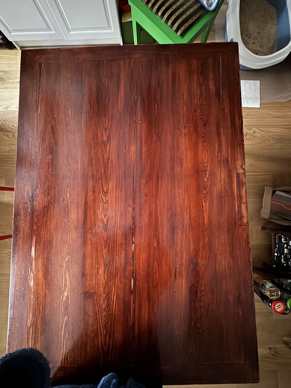 Elbląg Sprzedam 4 krzesła po 100 zł za sztukę, kredens za 500 zł i drewniany stół za 500 zl( wymiary 130/90 po