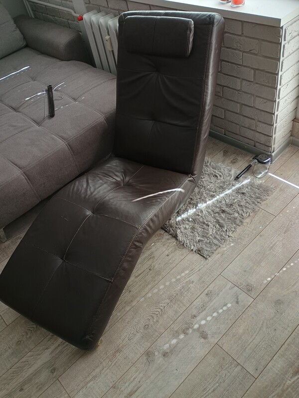 Elbląg Sprzedam lustro wys. 80cm szer. 65cm oraz fotel skórzany szezlong