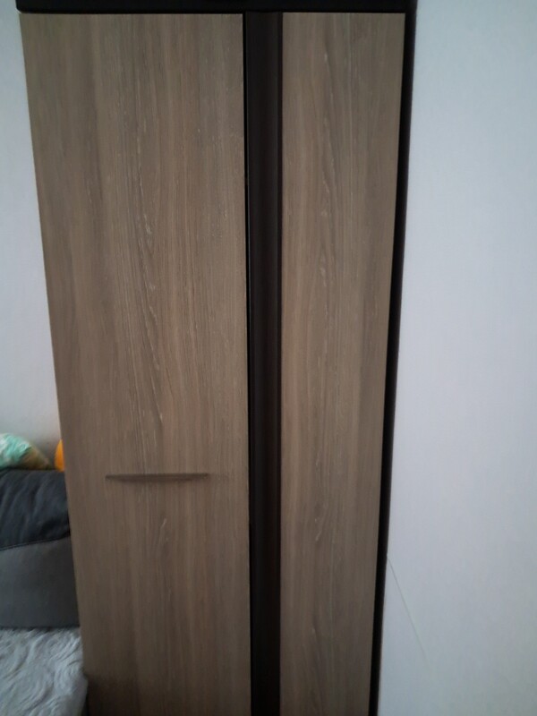 Elbląg Sprzedam Szafę 2 drzwiową 200/75/58 Komodę 95/120/40 Meble w stanie b. dobrym. Komoda 200 zł Szafa