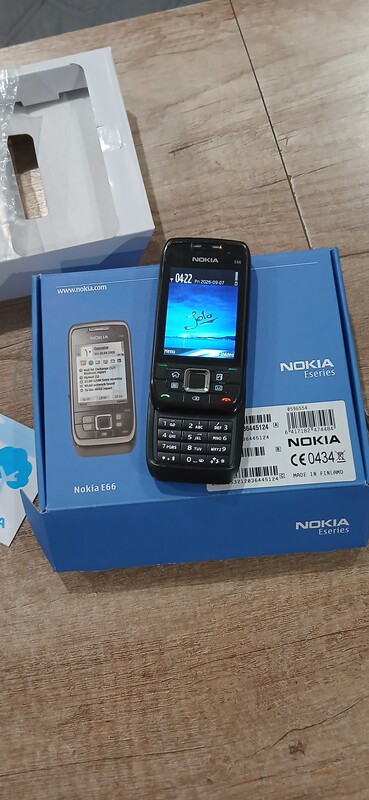 Elbląg Witam, sprzedam NOKIE E66,idealny stan, karton, sluchawki, kabel usb, ladowarka, paragon, etui chroniace telefon.
