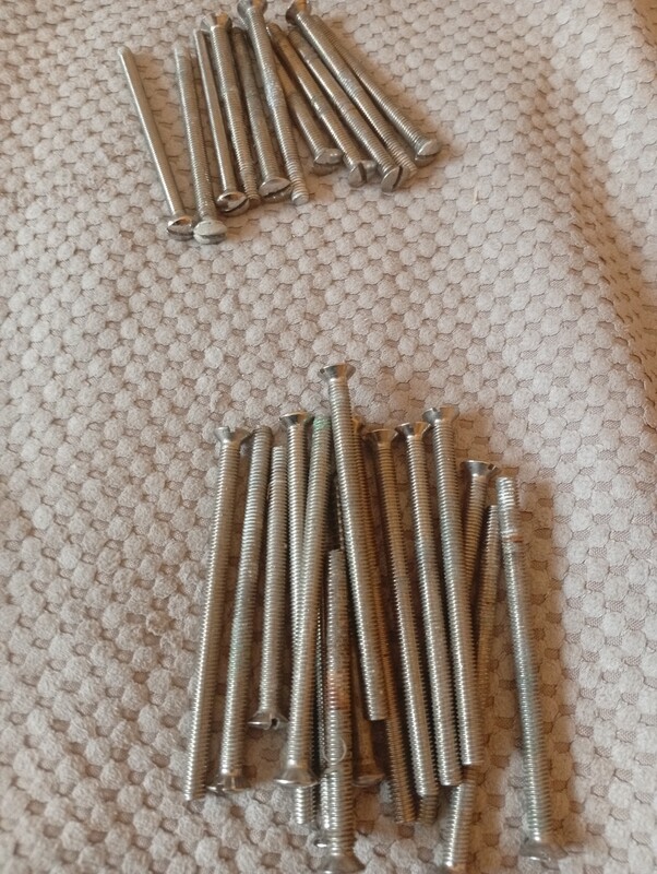 Elbląg OKAZJA! mam do sprzedania wkręty i śruby mosiężne różne rozmiary dobre do remontu łodzi wkręty są mosiężne