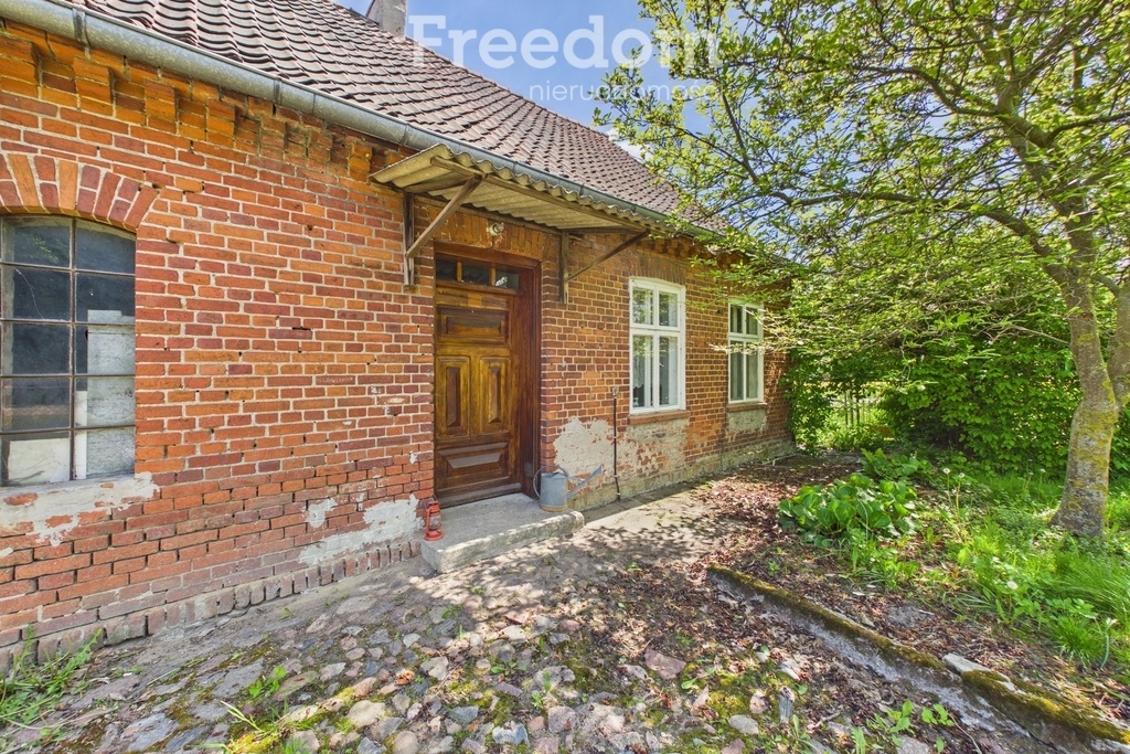 Elbląg FREEDOM NIERUCHOMOŚCISprzedam dom - Nowa wieś. Na nieruchomość składa się dom z czerwonej cegły oraz