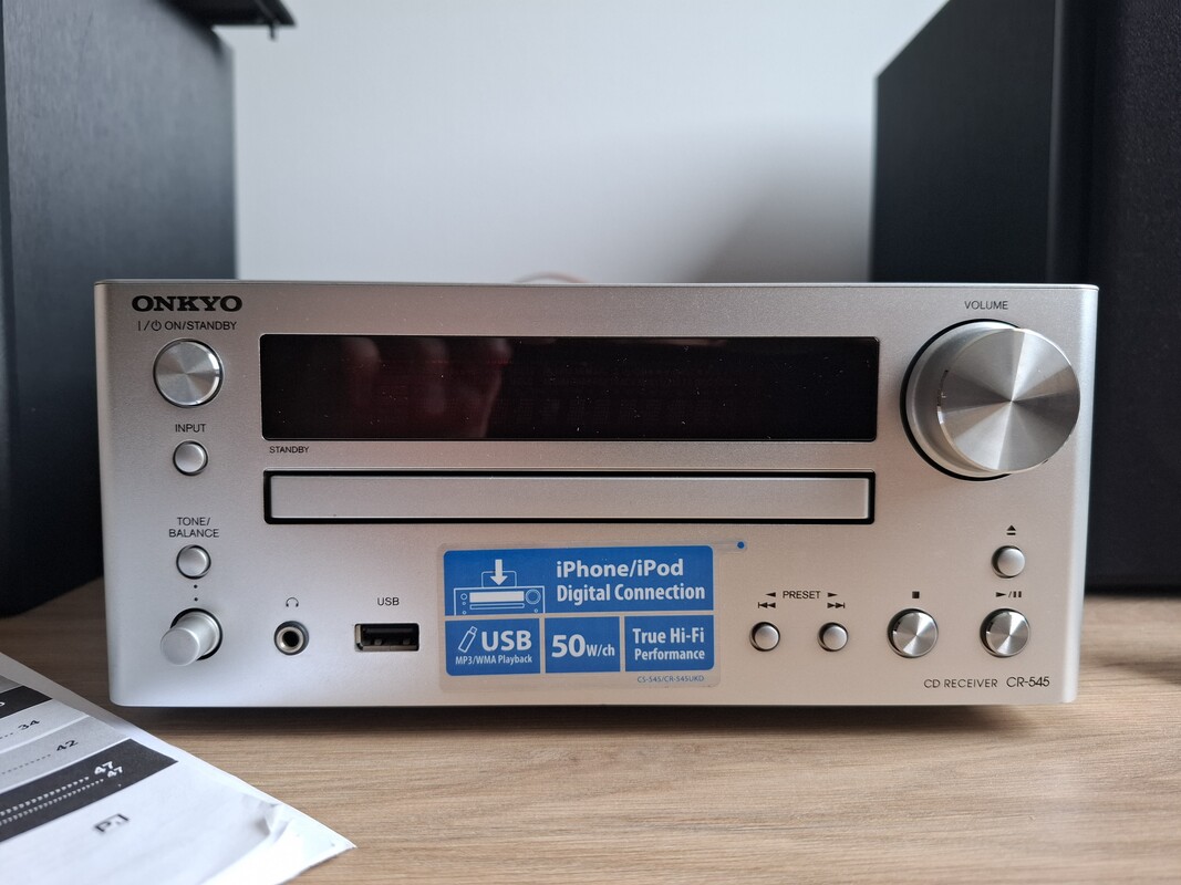 Elbląg Sprzedam mini wieżę ONKYO CR-545 sprawna b. dobry stan ładne brzmienie, nie używany pilot polecam