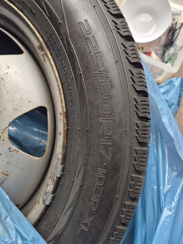 Elbląg VW Transporter T5 – komplet kół zimowych 225/60 R17 Hankook + felgi stalowe