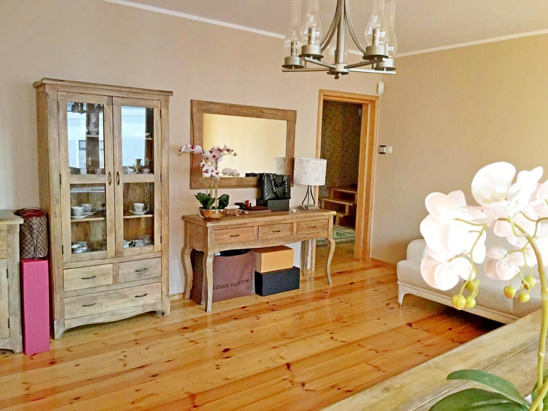 Elbląg SPRZEDAM DOM Z LOKALEM USŁUGOWYM, GARAŻEM I OGRODEM W SAMYM SERCU MIASTA ELBLĄG. MOŻLIWOŚĆ ZAMIANY