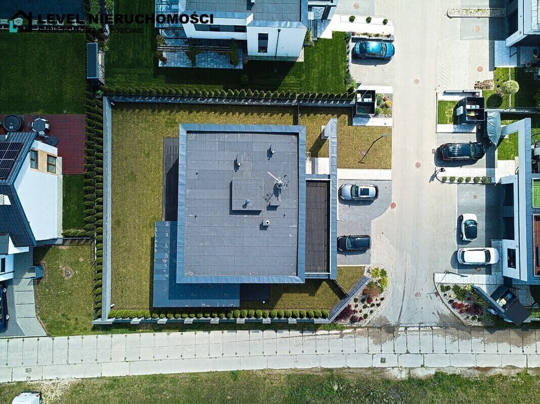 Elbląg LEVEL NIERUCHOMOŚCIJedyny taki dom w Elblągu254,10 m2 ul. GrodzieńskaNIERUCHOMOŚCI NA POZIOMIE