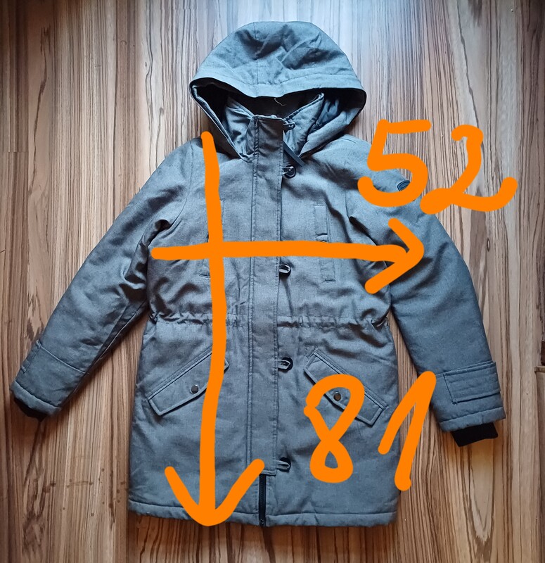 Elbląg NOWA
kurtka damska zimowa VERO MODA rozmiar S. Stan nowy idealny bez żadnych wad, kolor szary