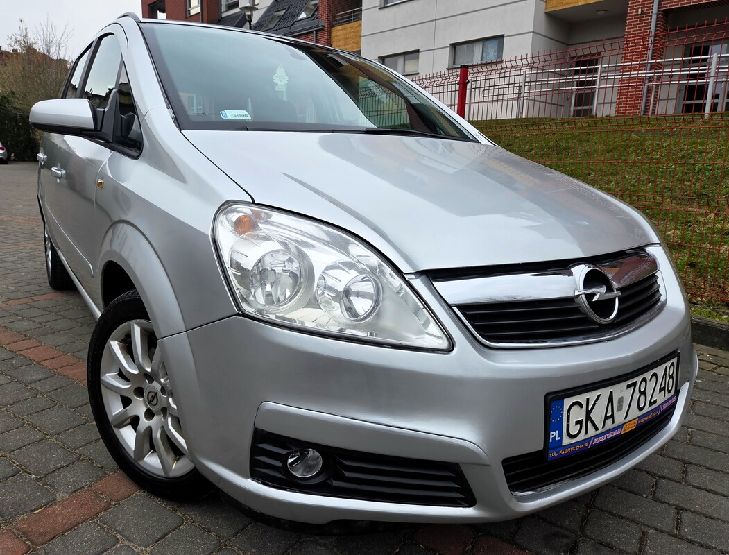 Elbląg Opel Zafira B 1,6Benzyna Gaz 105KM 2008Rok 7-Osobowa Gaz Ważny Do 2035r-Klimatronik Poduszki