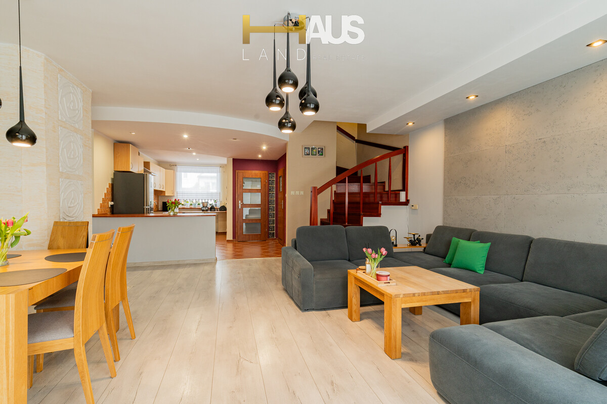 Elbląg DZIEŃ OTWARTY 14.03.2026r (SOBOTA)MALBORK UL. DYBOWSKIEGO DOM W ZABUDOWIE SZEREGOWEJ POWIERZCHNIA