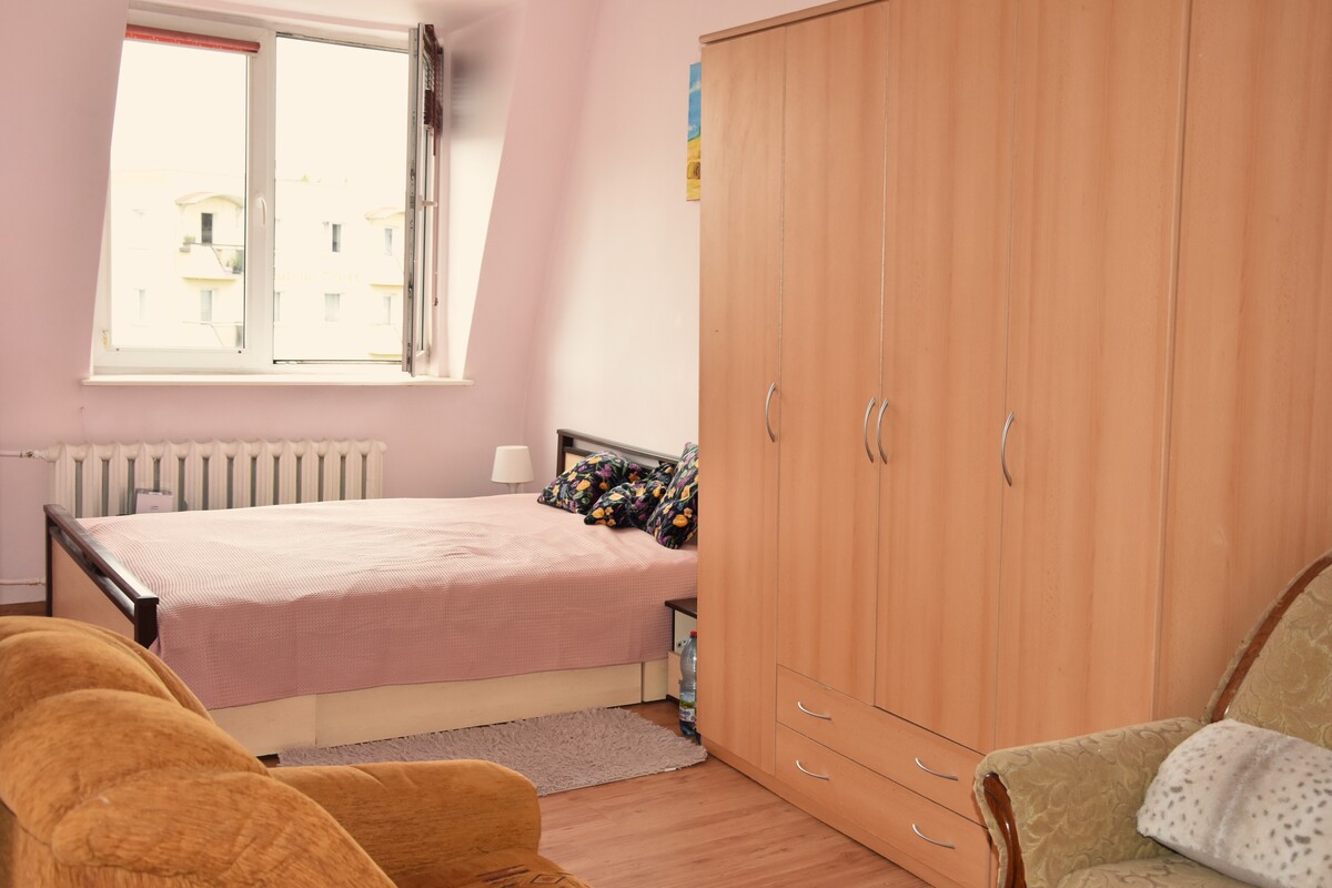 Elbląg NA SPRZEDAŻ piękne mieszkanie w pięknej kamienicy:Mieszkanie z duszą w pięknej kamienicy w centrum miasta. 3