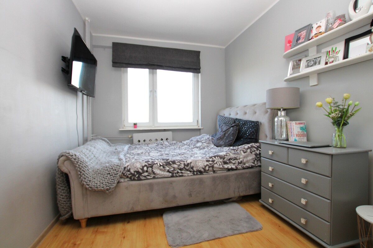 Elbląg NIERUCHOMOŚCI ANNA KRASZEWSKA&nbsp; Mieszkanie 3-pokojowe z balkonem i mediami miejskimi&nbsp; ul.