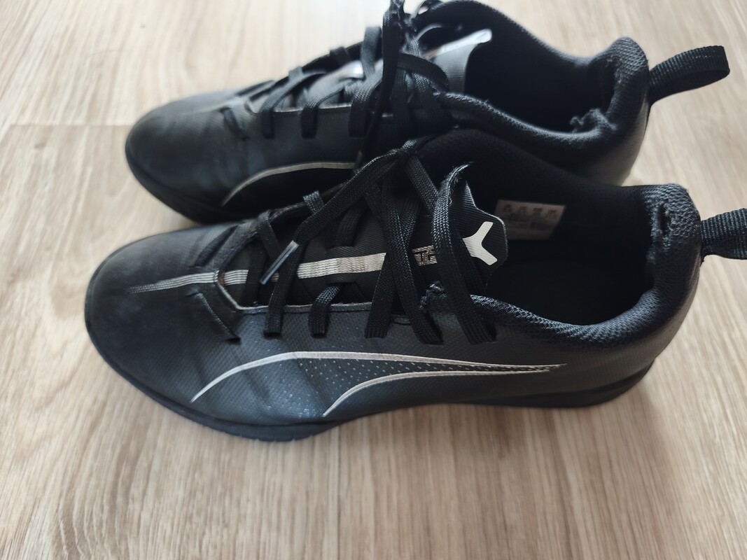 Elbląg Oddam buty turfy puma r. 35 za prasie mleczko