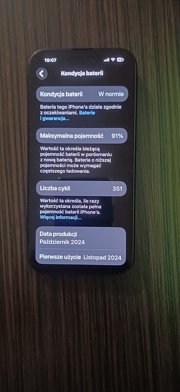 Elbląg Witam na sprzedaż mam iphone 16 256 GB w stanie idealnym stan bateri 92 procent czarny kolor naklejona folia od